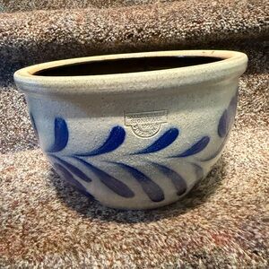 Salmon Falls Stoneware 1995 Blue Leaf Glazed Ceramic Planter